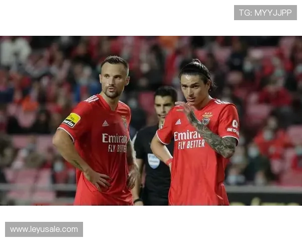 努涅斯vs埃丁森·卡瓦尼：无球跑动与终结效率的差距何在？