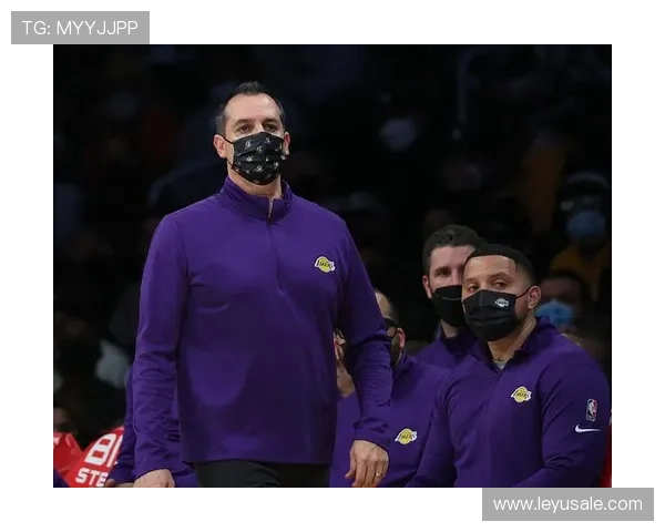 卡梅隆·安东尼利用突破拉开空间提升球队关键时刻得分效率