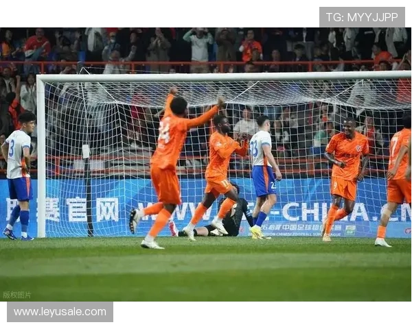 山东泰山中场过度依赖单一节奏，近期比赛失控问题逐步显现