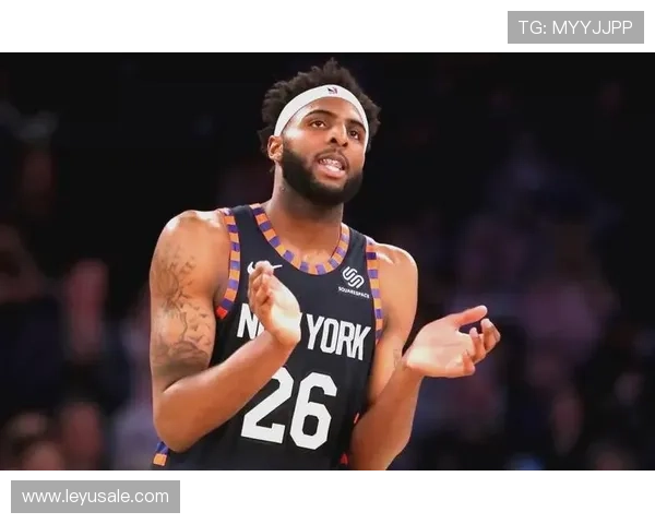 米切尔·罗宾逊内线防守提升篮板贡献 拉开与队友争抢空间差距